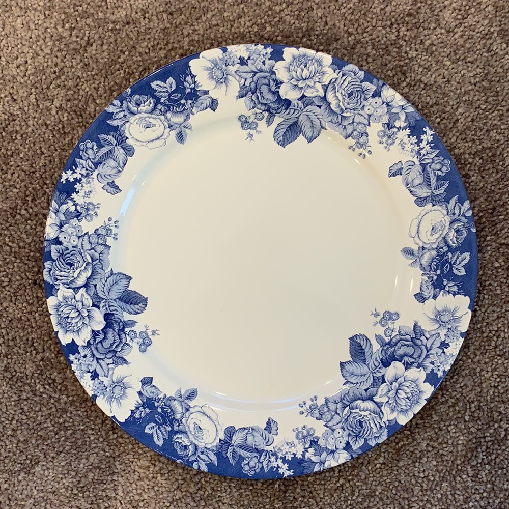 NWOT Elegant Floral Serving Plate